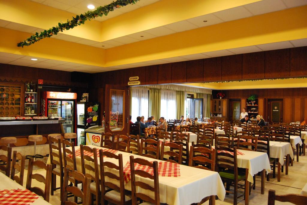 Hotel Agro Balatonfured Exterior photo